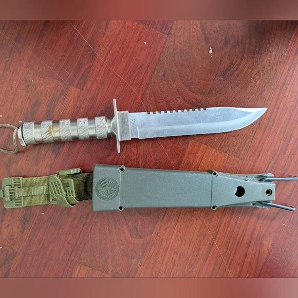 Gerber Black Tactical Machete + Rambo Style Blade - Picture 6 of 7